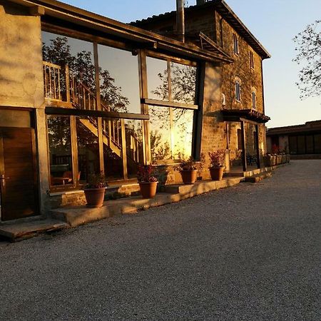 アッシジ Agriturismo Il Nocetoヴィラ エクステリア 写真