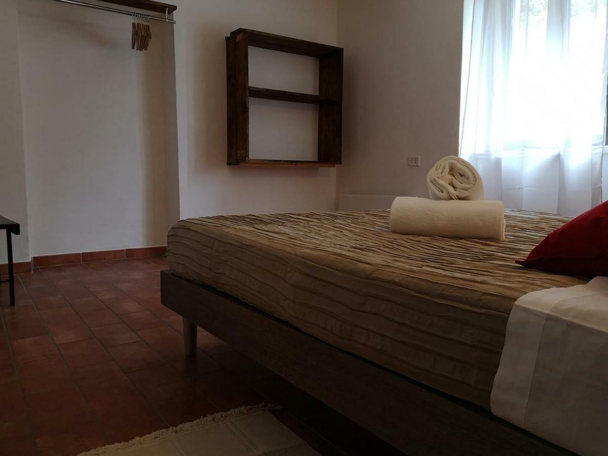 アッシジ Agriturismo Il Nocetoヴィラ エクステリア 写真