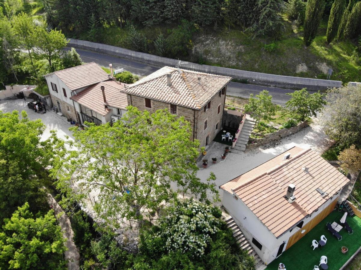 アッシジ Agriturismo Il Nocetoヴィラ エクステリア 写真