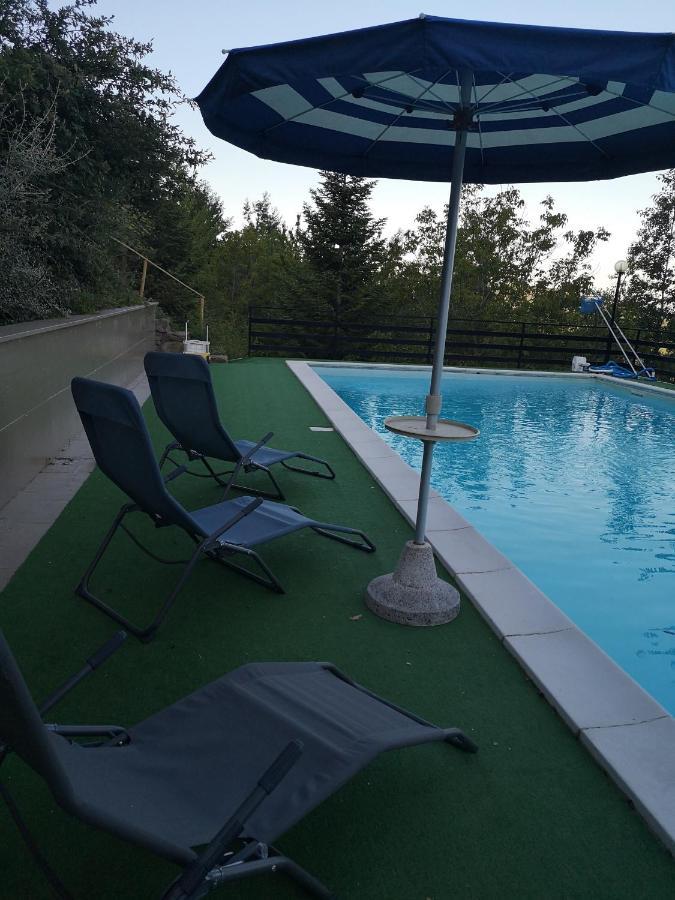 アッシジ Agriturismo Il Nocetoヴィラ エクステリア 写真