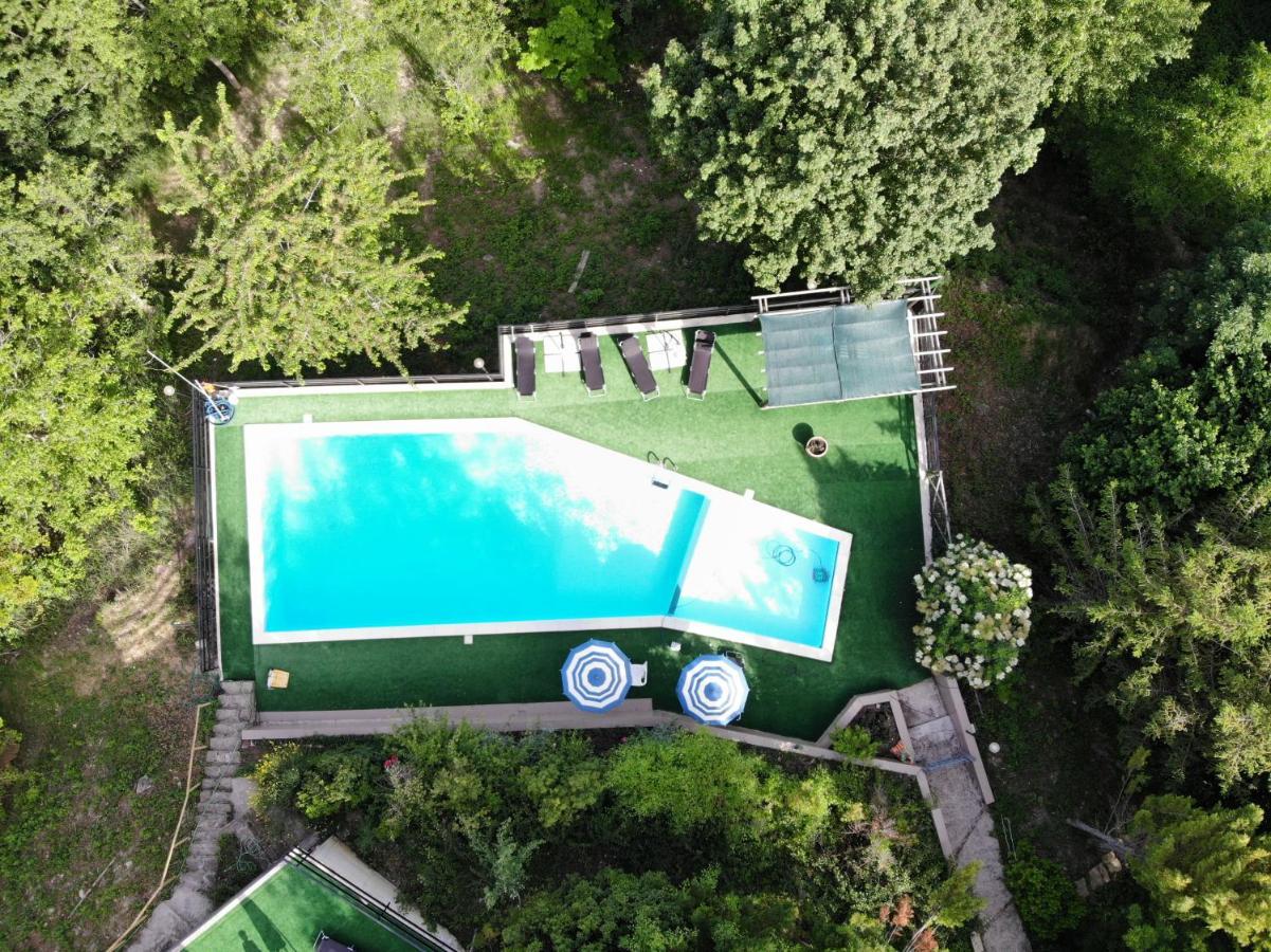 アッシジ Agriturismo Il Nocetoヴィラ エクステリア 写真
